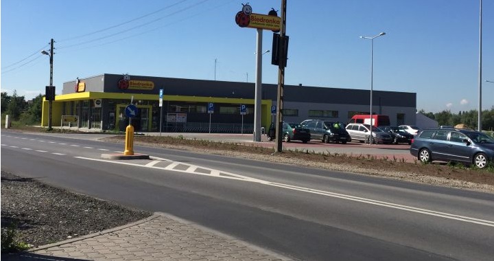 Obiekt handlowy wraz z infrastrukturą drogową – Kraków, ulica Władysława Łokietka